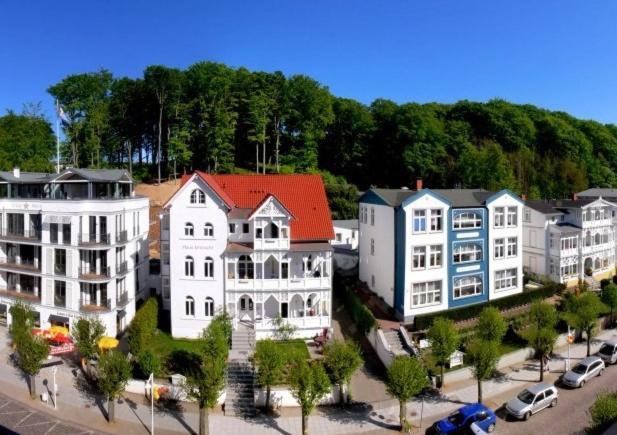 Apartments Haus Eintracht Sellin エクステリア 写真
