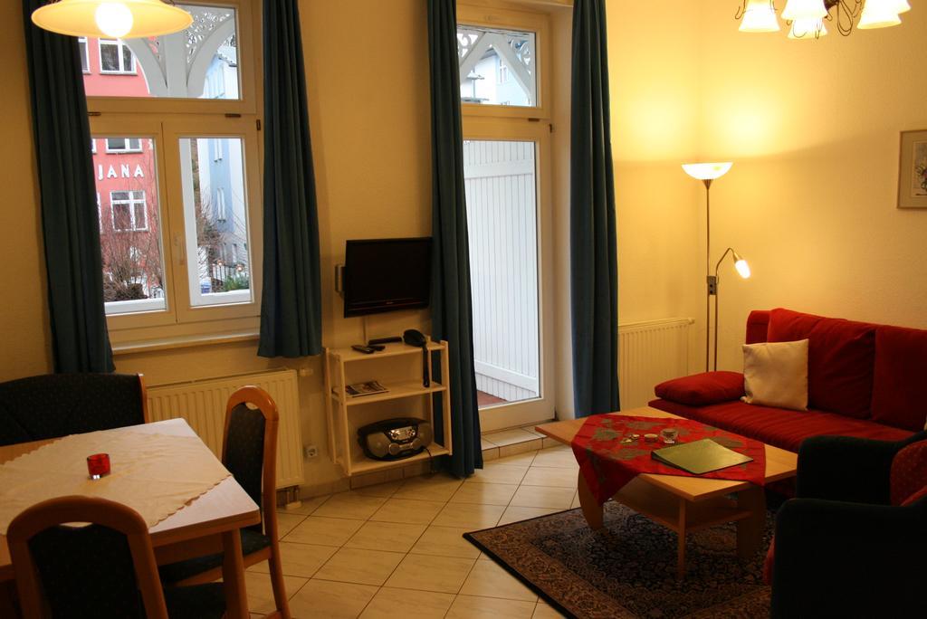 Apartments Haus Eintracht Sellin エクステリア 写真