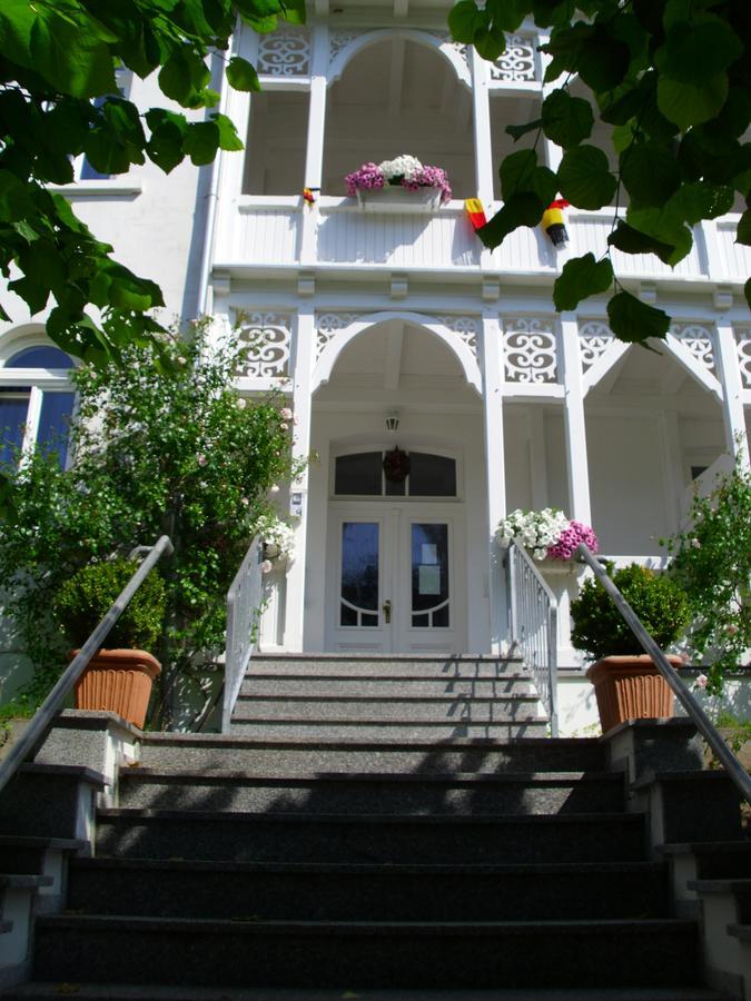 Apartments Haus Eintracht Sellin エクステリア 写真